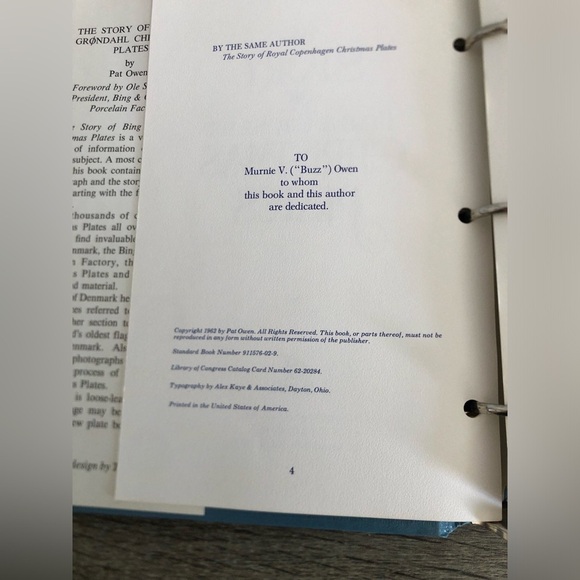 The Story of Bing & Grøndahl Christmas Plates Book - Picture 9 of 14